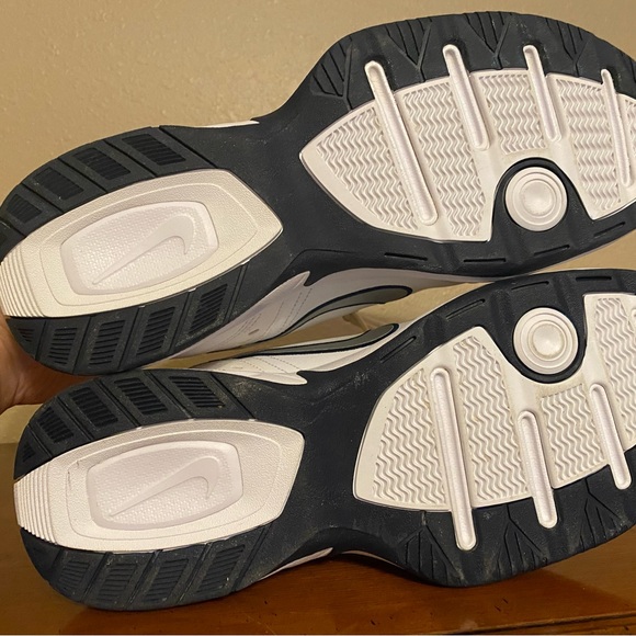 Men’s Nike Shoes- NWOT size 13 - Picture 4 of 6